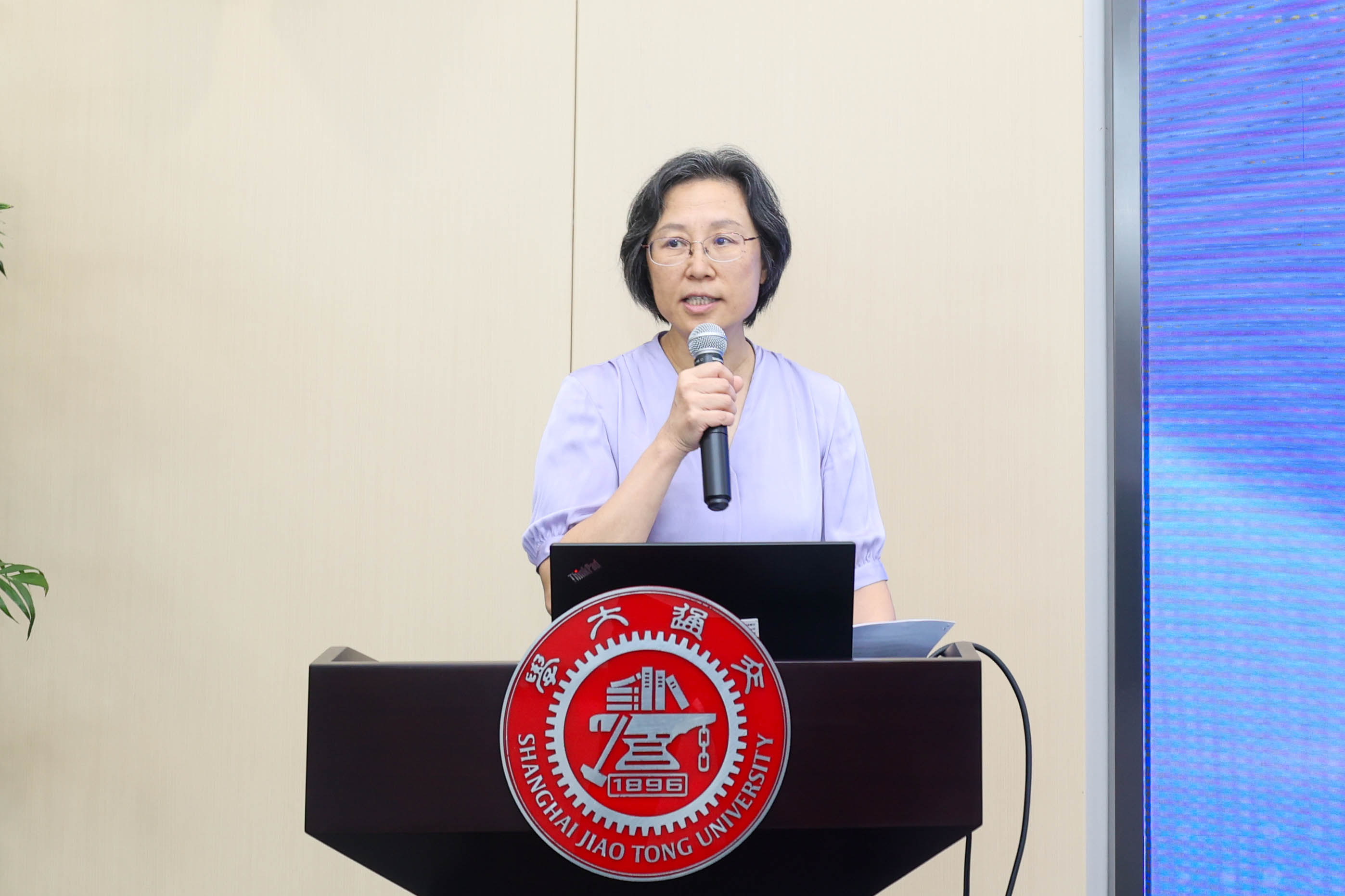 工口实验室
副教务长 吴静怡 (2).JPG