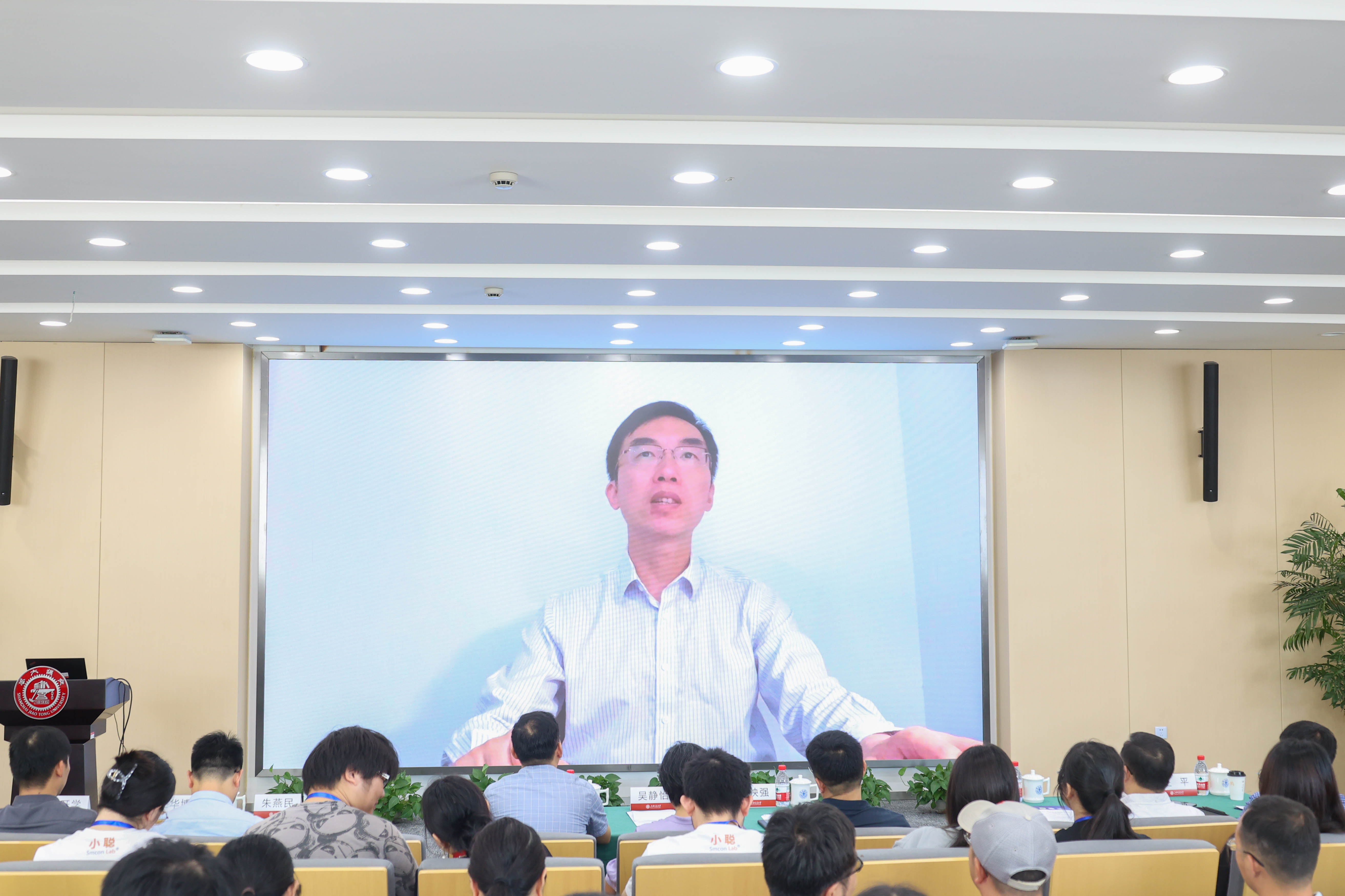 工口实验室
院长、中国科学院院士 樊春海.JPG